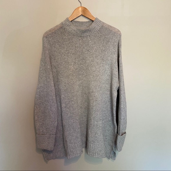 BDG Sweaters - Urban Outfitters Gray Sweater Sz L